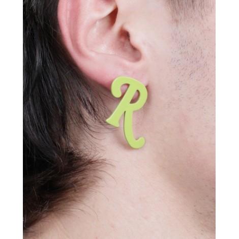 Raf Simons green R pin earring S | SHOPenauer