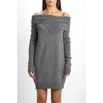 DRESS IN KNIT SHOULDERS UNCOVERED