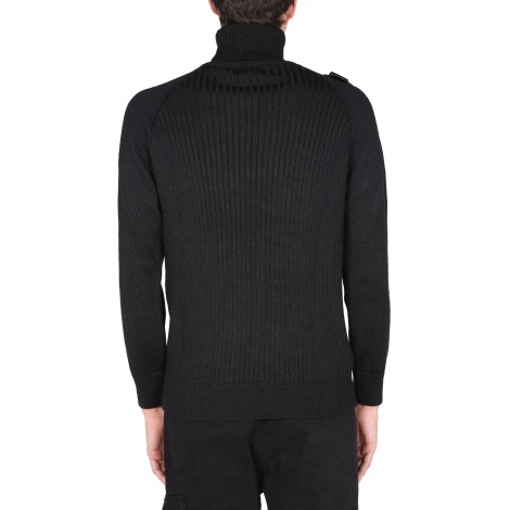 ma.strum turtleneck