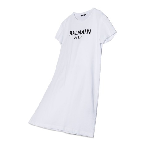 balmain abito con logo