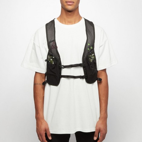 nike acg hydration vest