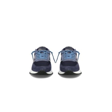 Sneakers TROPEZ 2.1 di Philippe Model, da uomo, colore blu. Modello  con tomaia in pelle di vitello colore blu. Parte posteriore e logo a contrasto. Caratterizzato dal logo scudetto sul lato della scarpa. 