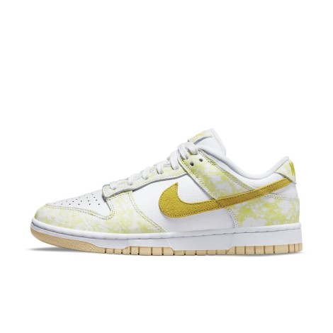 Nike Dunk Low Strike Yellow (W)