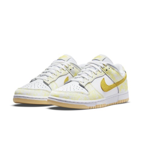 Nike Dunk Low Yellow Strike (W)