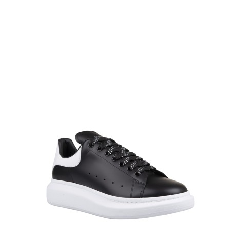 ALEXANDER MCQUEEN Sneakers Oversize Nere e Bianche