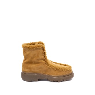 Burberry `Chugga` Leather Boots