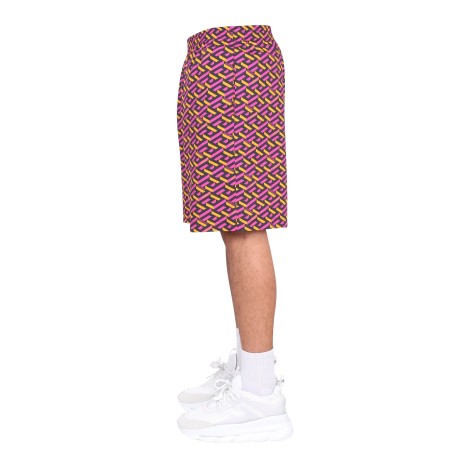 versace shorts with la greca print