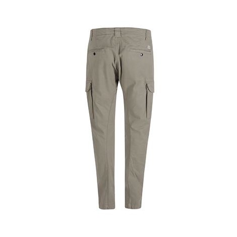 Pantaloni ergonomic fit tinti in capo colore grigio con due ampie tasche modello cargo, di cui una con C.P. Company Lens.    