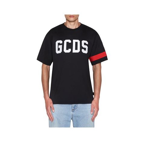 T-shirt di GCDS, da uomo, colore nero. Realizzato in cotone. Modello girocollo a maniche corte. Logo cucito sul pannello frontale. Fascia sulla manica in contrasto di colore. Vestibilità regolare. 