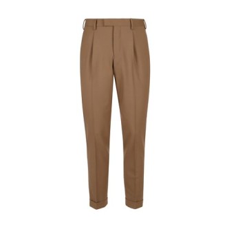 Pantalone modello  Master di PT 01 col. cammello in batavia di lana  bistretch, una pince , tasche diagonali, risvolto al fondo 
