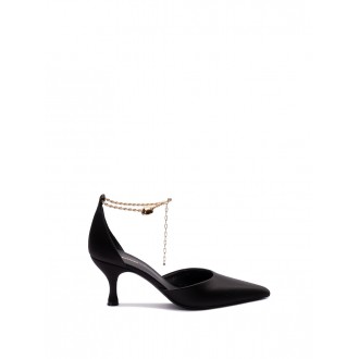 Ferragamo `Dana` Pumps