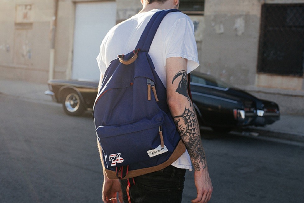 activering Eik Il EASTPAK stores in Notting Hill | SHOPenauer
