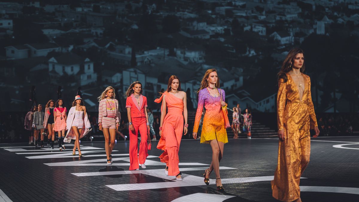 Capi della collezione Chanel Cruise 2024 firmata Virginie Viard