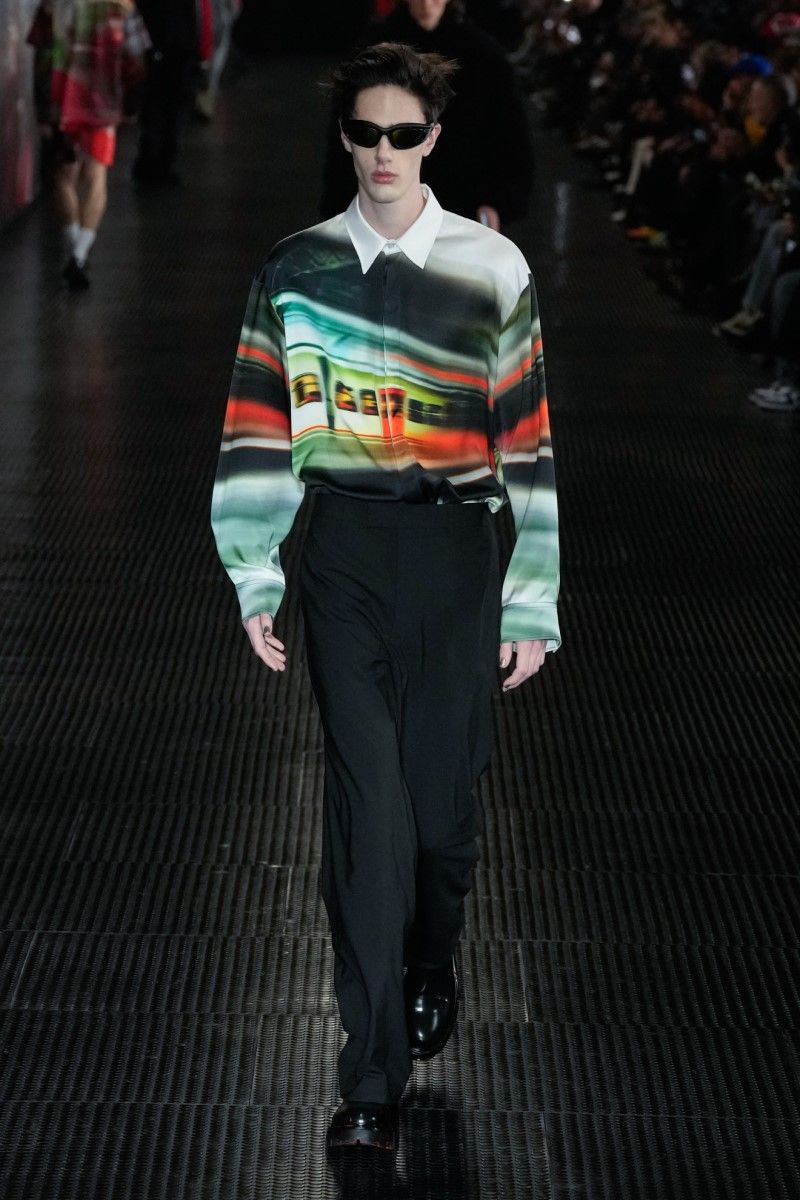 MSGM model wearing graphics inspired by Franco Albini's design