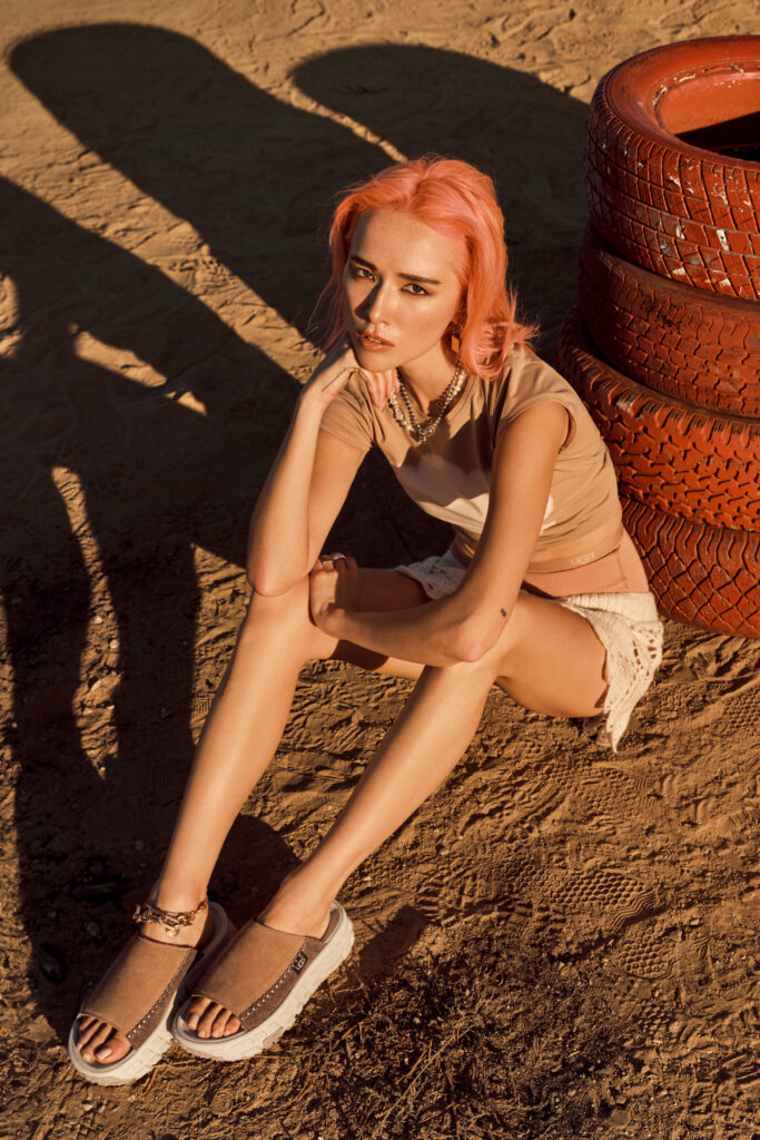 UGG Tasman Mule in suede della linea Venture Daze SS 2024