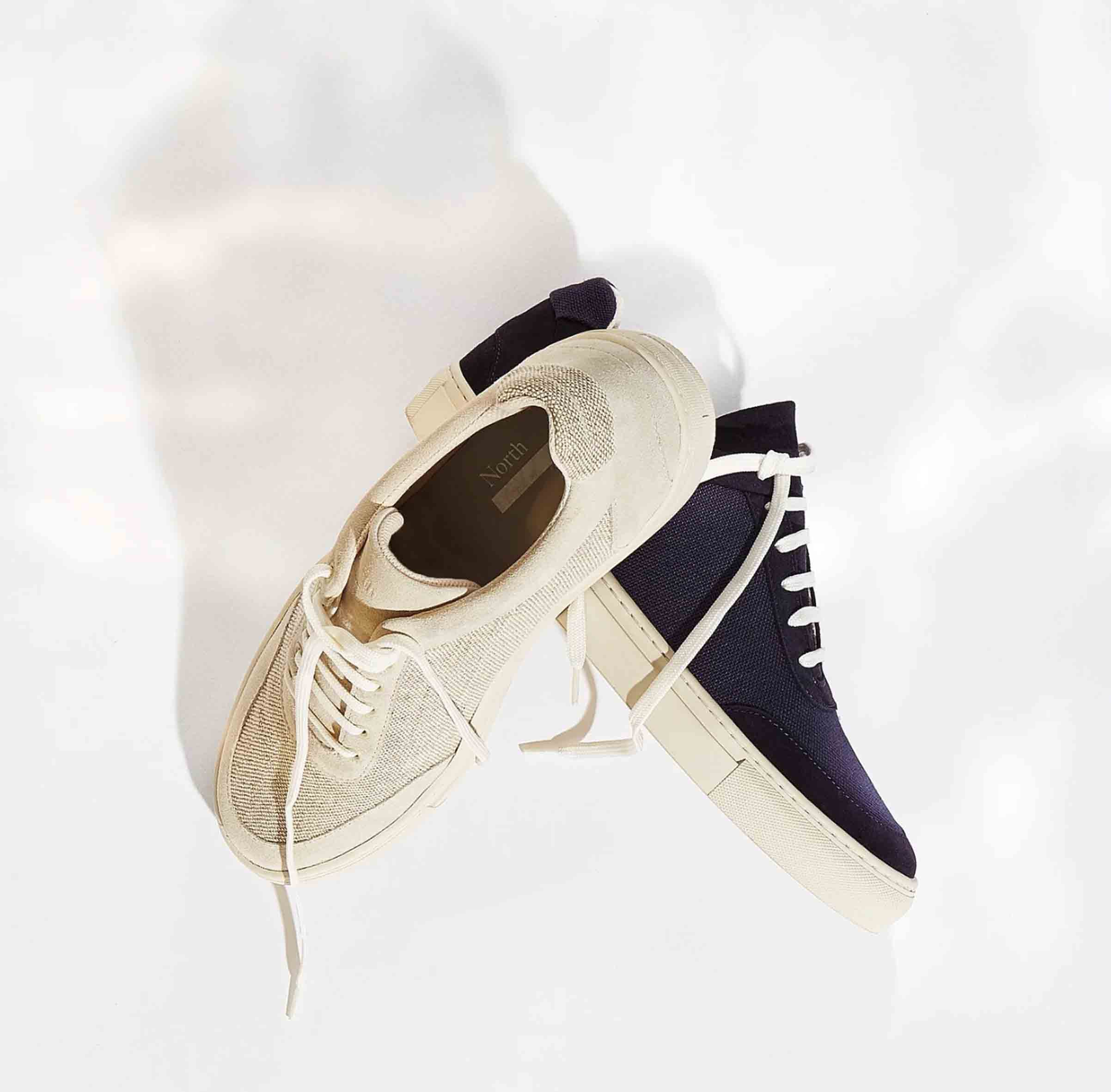 Sneakers artigianali fatte a mano, simbolo del lusso contemporaneo