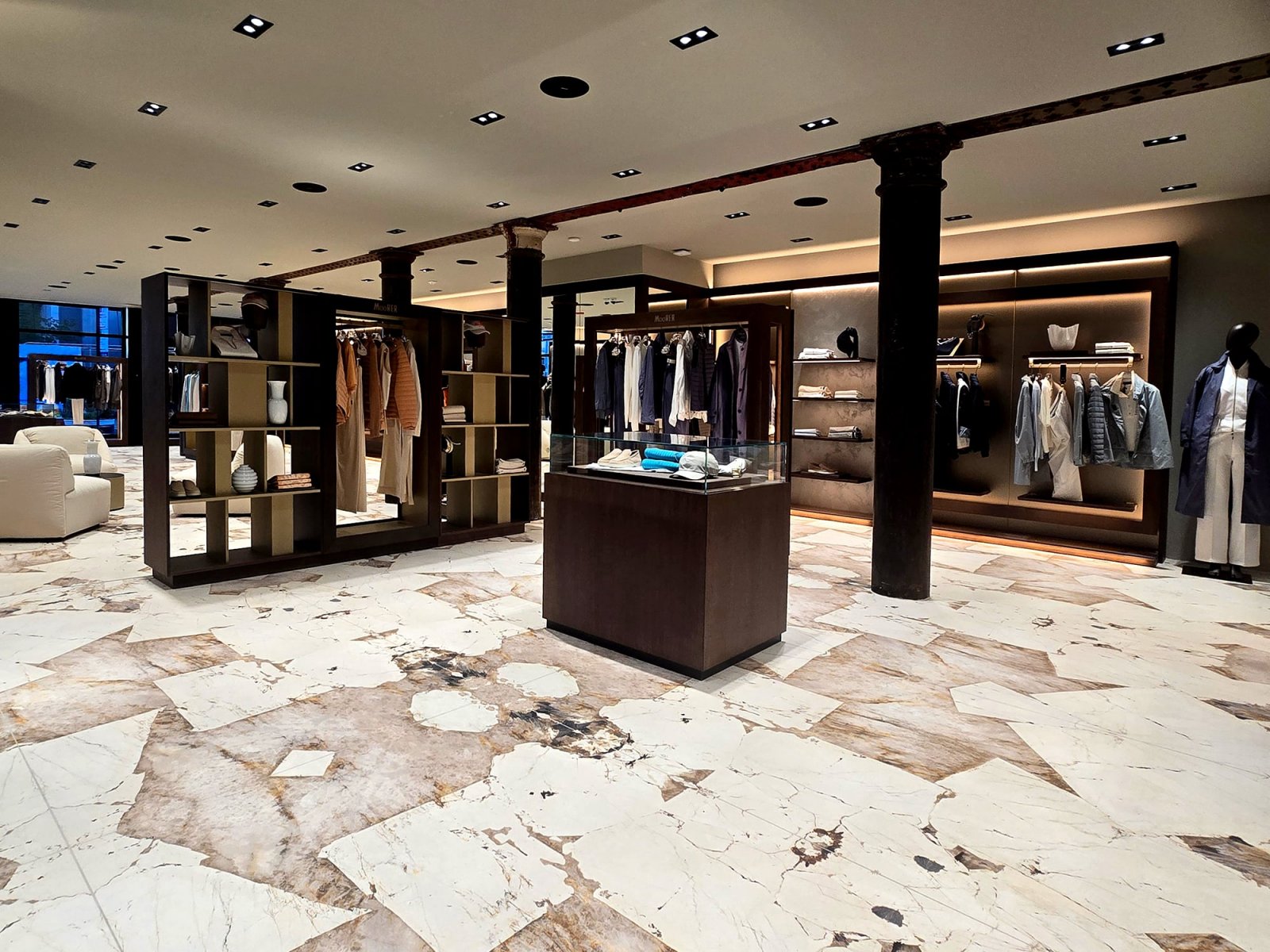 MooRER, il primo store americano al 73 di Gansevoort Street, New York