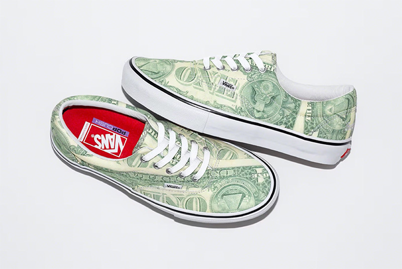Supreme Vans Era in canvas with Gothic logo on the heel