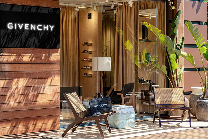 Straw Voyou bag and summer accessories by Givenchy