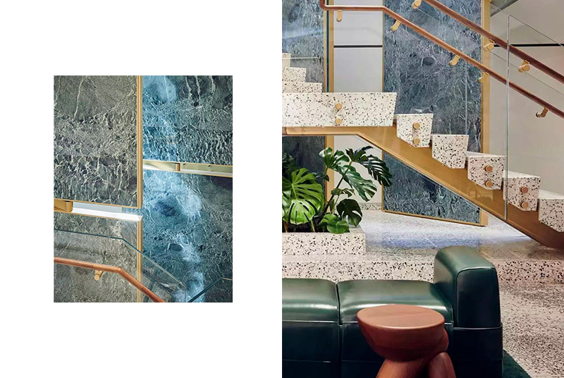 Boiserie in legno dorato e inserti di vetro nella boutique Bottega Veneta