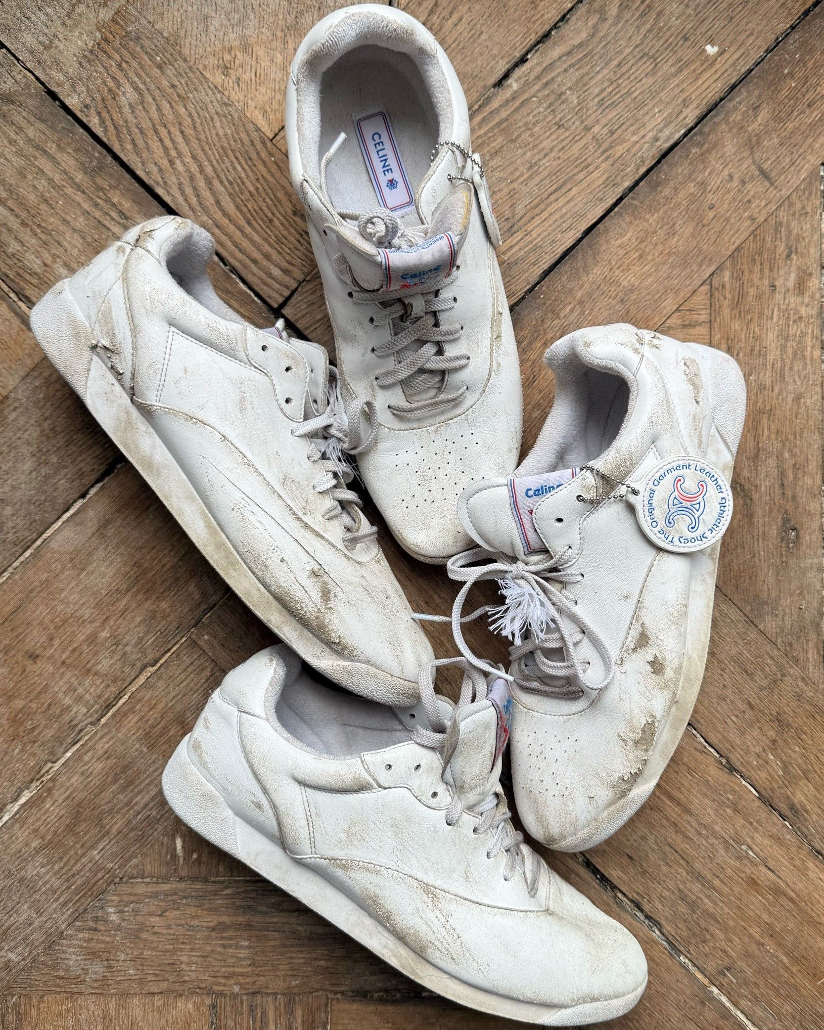 Le sneaker si riprendono la passerella, e il lusso abbassa il ponte levatoio