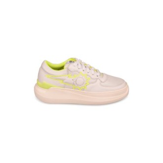 SNEAKERS LOGO