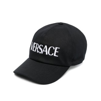VERSACE berretto in cotone nero con logo ricamato bianco Versace
