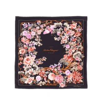 salvatore ferragamo ceramic print scarf