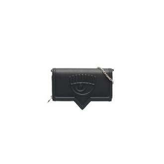 Portafoglio EYELIKE di CHIARA FERRAGNI, da donna, colore nero. Modello caratterizzato da pattina nella parte superiore e scomparto interno diviso. Dettaglio logo frontale. Tracolla a catena.    