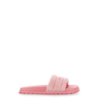 marc jacobs sandal with logo