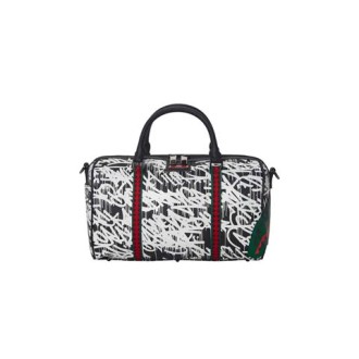 Borsa SCRIBBLE SHARK, di SPRAYGROUND, colore bianco e nero. Modello realizzato in pelle, caratterizzato da tasche con zip e cinghie regolabili. Manici in pelle nera. 