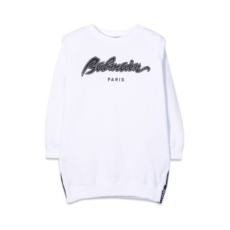 balmain abito con logo