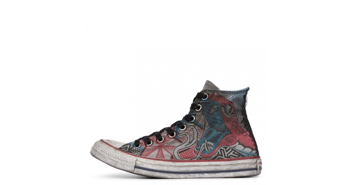 red converse tattoo