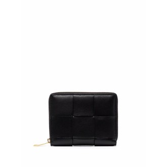 BOTTEGA VENETA Portafoglio Bi-Fold Zip piccolo in pelle di vitello e agnello nero