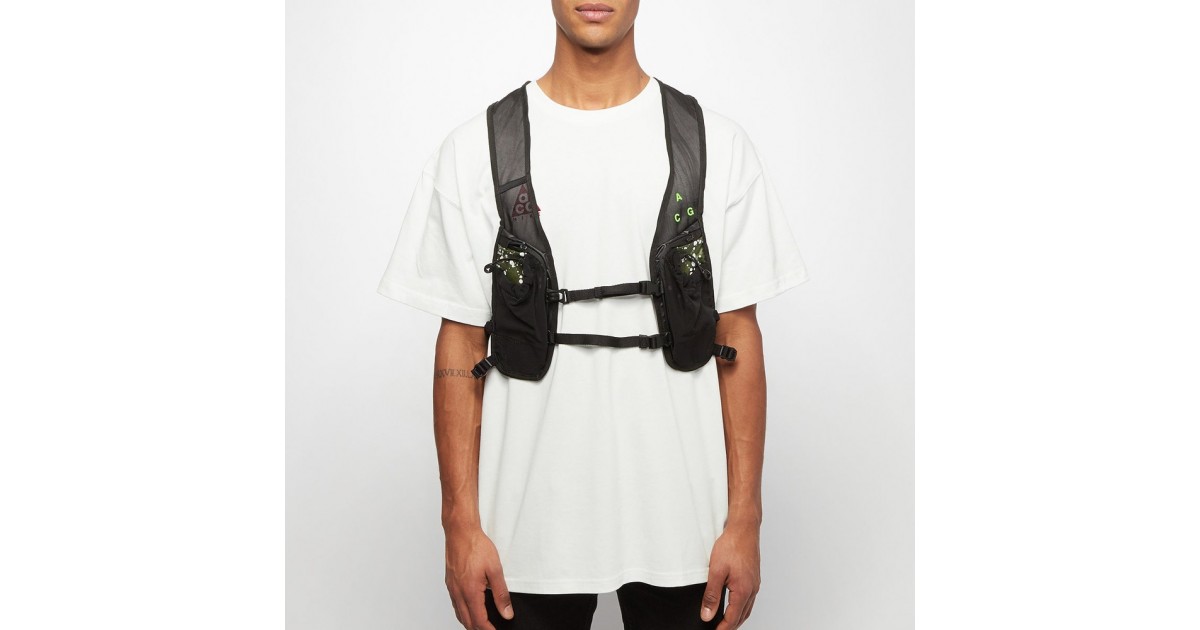 acg hydration vest