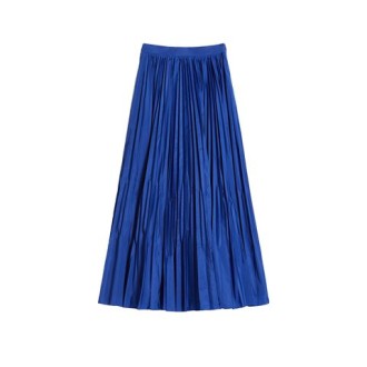 Gonna CALTE , di Max Mara, da donna, colore bluette. Modello lungo, realizzata in taffetà dalla linea svasata, con motivo a pieghe plissé e cintone alto in vita. Sfoderata. Chiusura con zip nascosta sul fianco. Vestibilità regolare. 