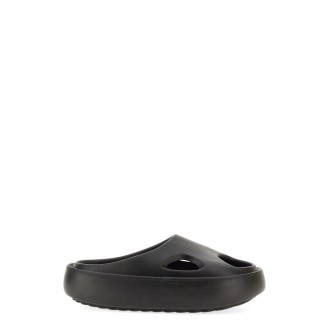 axel arigato magma sandal.
