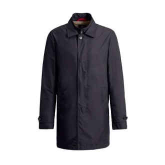 Trench MORNING, di Fay, da uomo, colore blu. Modello a maniche lunghe, sfoderato e realizzato in popeline tecnico idrorepellente. Caratterizzato da due tasche a filetto e fondo manica con fascetta e bottone. Chiusura con zip e bottoni. Colletto classico. 