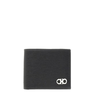 ferragamo gancini wallet