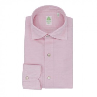 Camicia rosa con collo classico