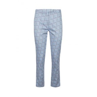 Pantalone di Eleventy, da donna, colore denim. Modello a sigaretta, realizzato in gabardina di cotone elasticizzato. Caratterizzato da una stampa all over e lunghezzafino alla caviglia. Chiusura con zip e pince. Vestibilità slim. 