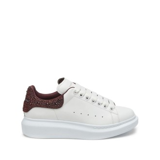 ALEXANDER MCQUEEN Sneakers Oversize in Bianco e Bordeaux Scuro Con Strass