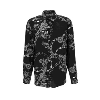 Camicia di Versace Jeans Couture, da uomo, colore nero. Chiusura frontale con bottoni. Colletto a punta, maniche lunghe e polsi con bottoni. Stampa chain couture grigia all-over. 