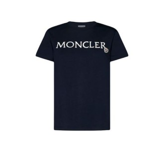 T-shirt di Moncler, da donna, colore blu. Realizzata in cotone, modello girocollo e maniche corte. Logo frontale. 