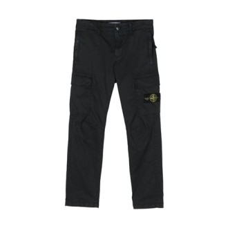 Pantalone cargo in tela di cotone elasticizzato,caratteristica applicazione Compass removibilevita media , patta con zip e chiusura frontale con bottoni , due tasche laterali con zip e due tasche laterali applicate. 