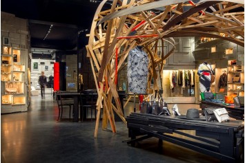 magasin moncler paris