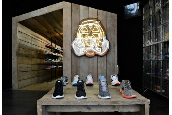 REEBOK stores in London | SHOPenauer