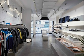 reebok classic store amsterdam