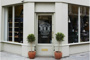 EASTPAK stores in London SHOPenauer