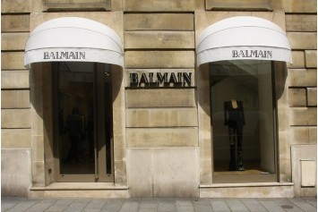 BALMAIN stores in Paris |